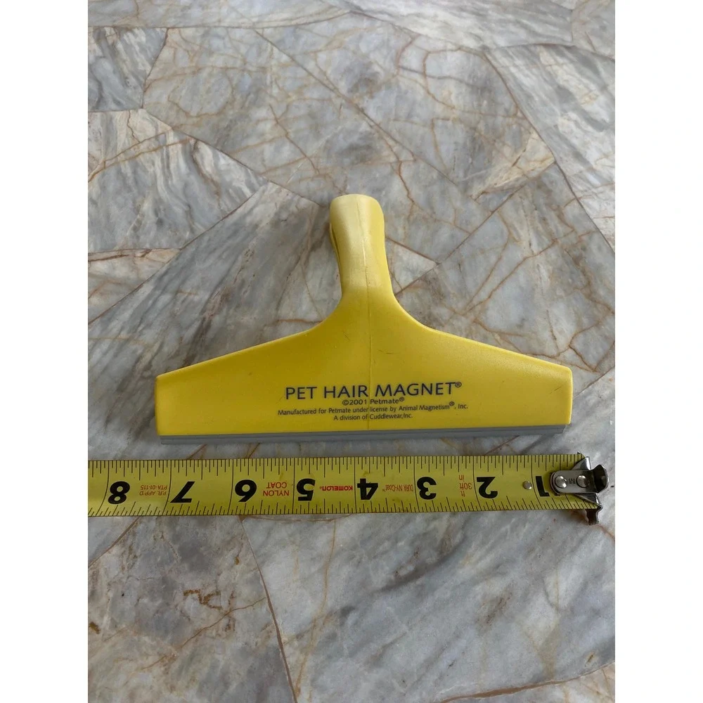 Petmate‎ Pet Hair Magnet Yellow Rubber Squeegee Fur Remover Tool 2001 Vintage